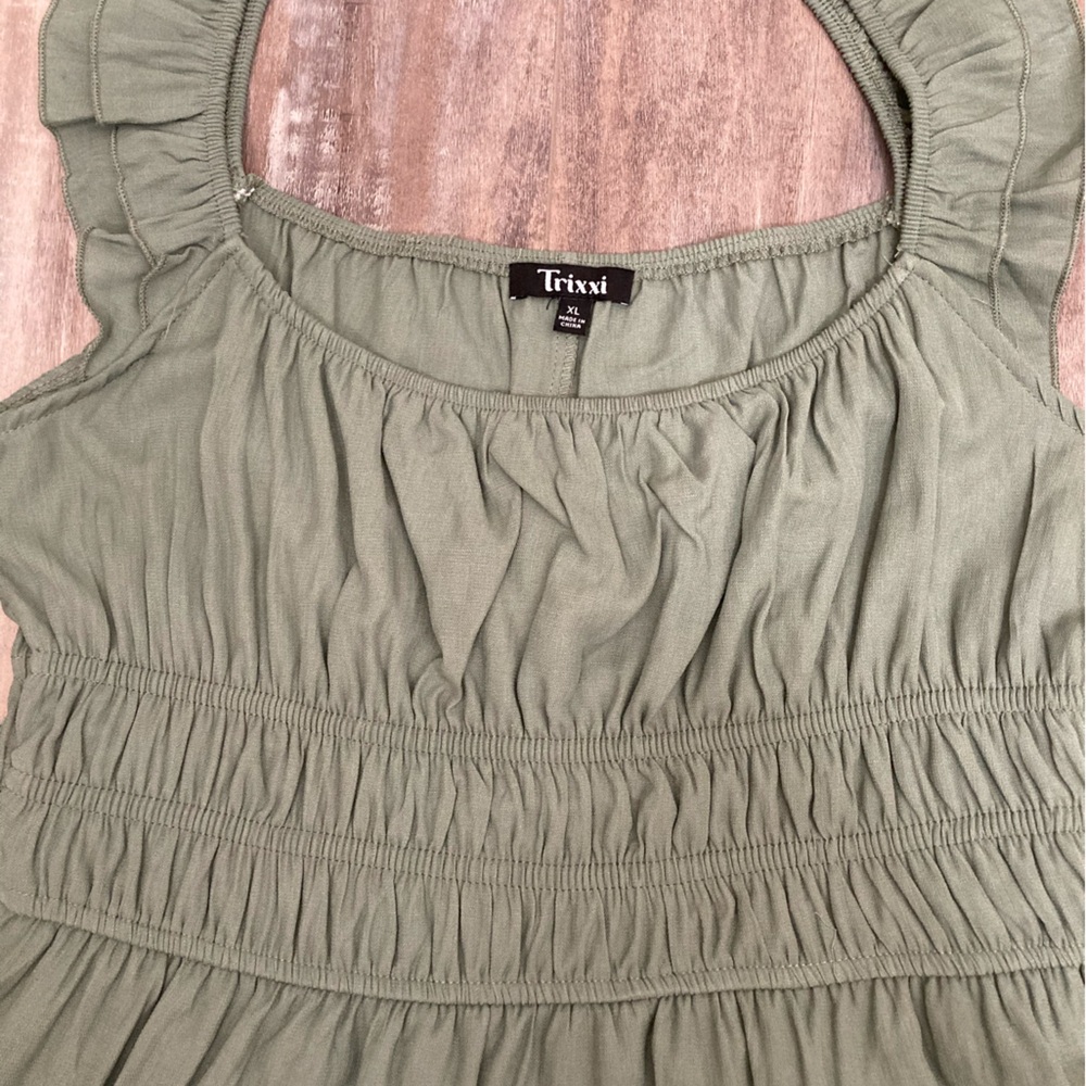 NWT Beautiful fit and flare dress size XL - Picture 4 of 8